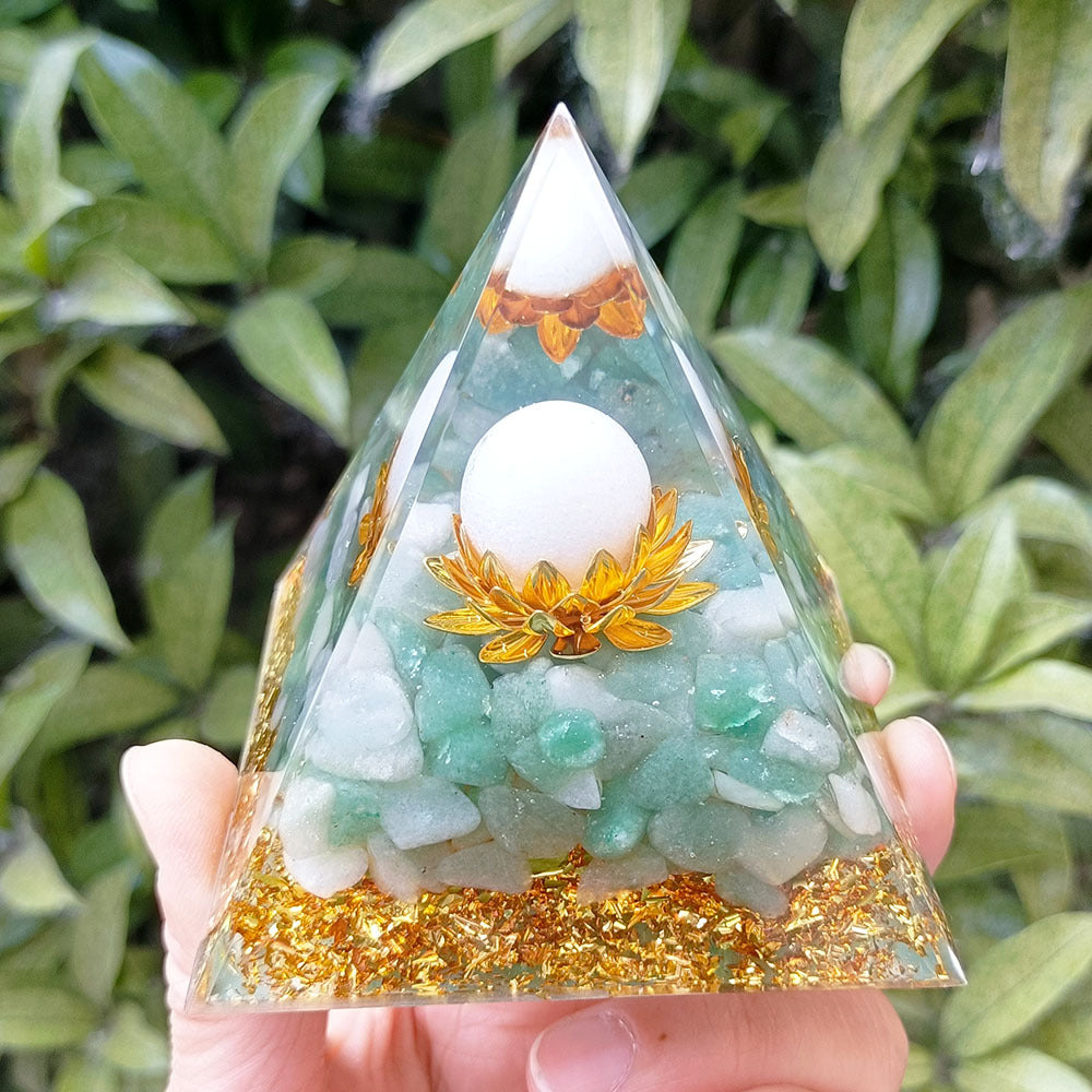 8 cm Orgonite Pyramid Crystal Pebble Gemstone Resin Pyramid Home Desktop Ornament for Meditation Spiritual Decor Gift