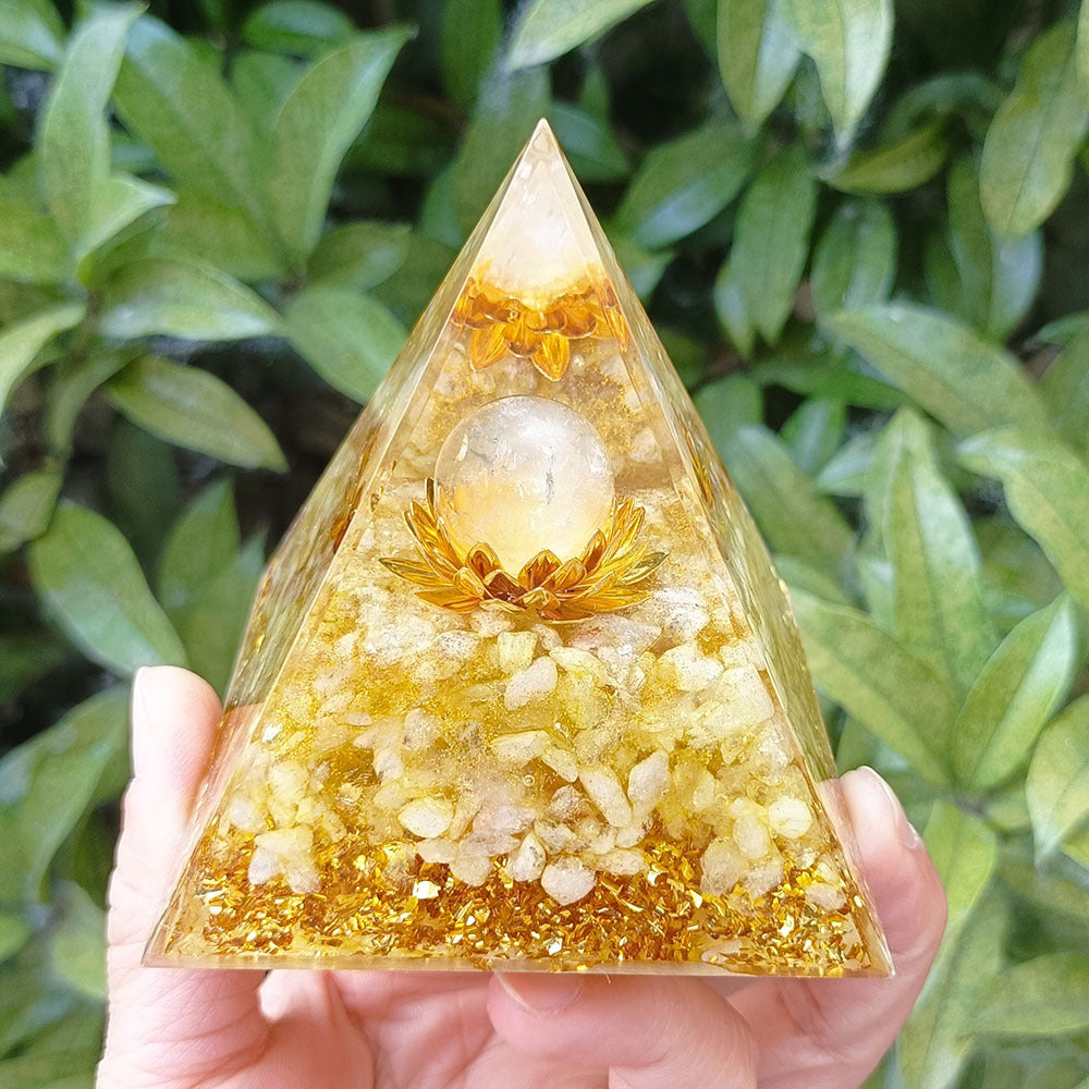 8 cm Orgonite Pyramid Crystal Pebble Gemstone Resin Pyramid Home Desktop Ornament for Meditation Spiritual Decor Gift