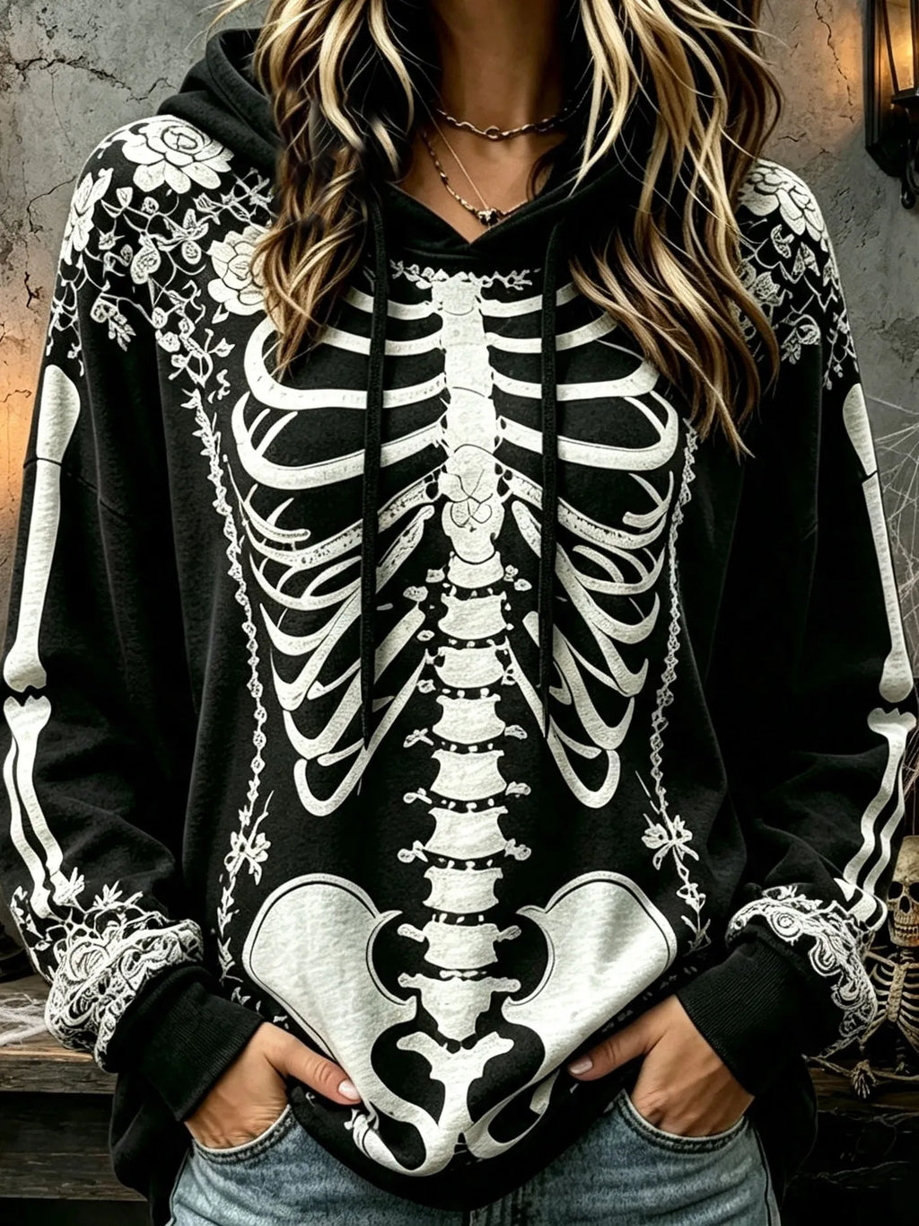 Women’s Vintage Halloween White Rose And Human Skeleton Art Print Hoodie