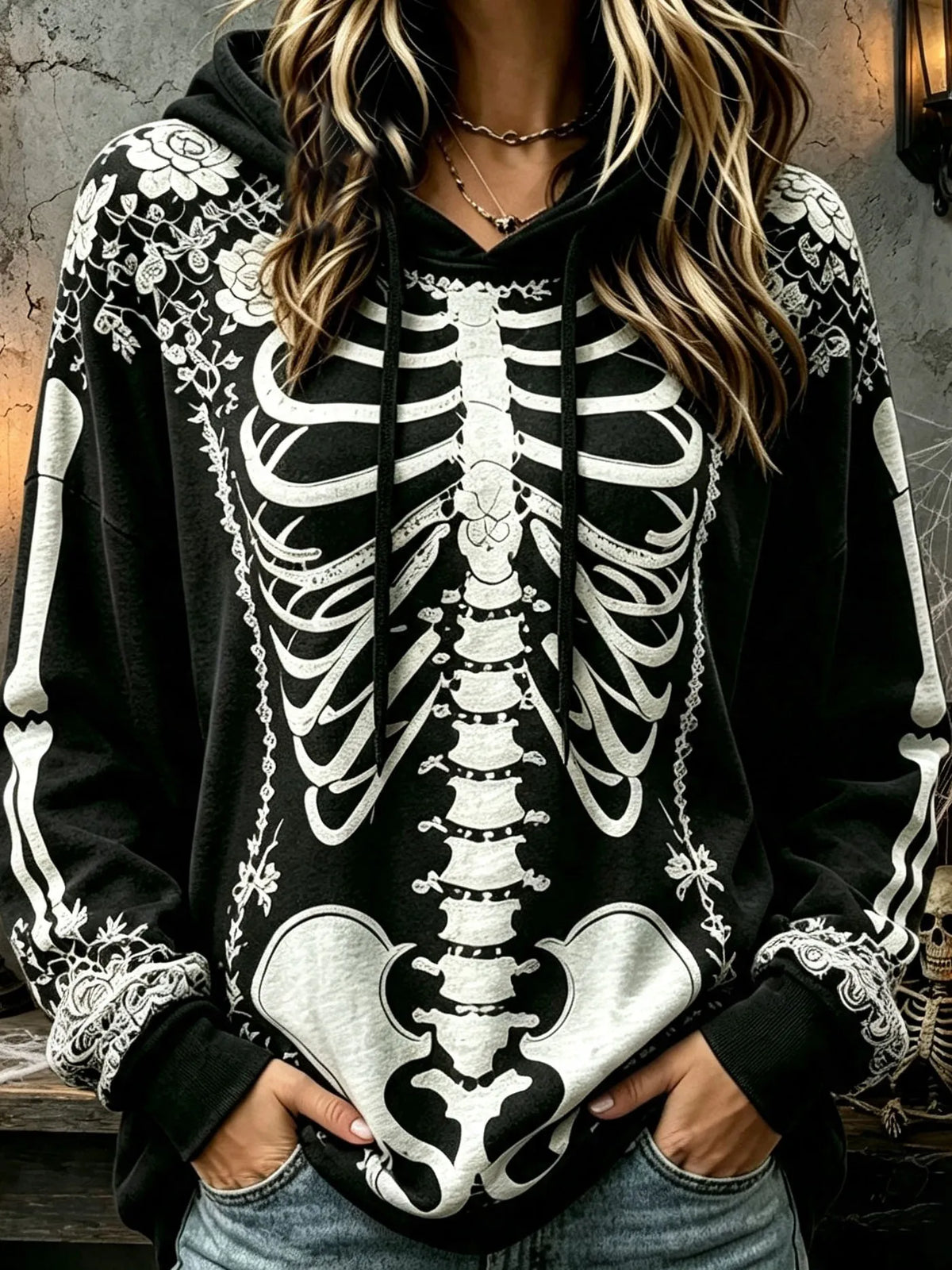 Women’s Vintage Halloween White Rose And Human Skeleton Art Print Hoodie